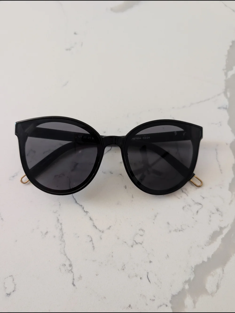 Black Cat-Eye Women's Sunglasses